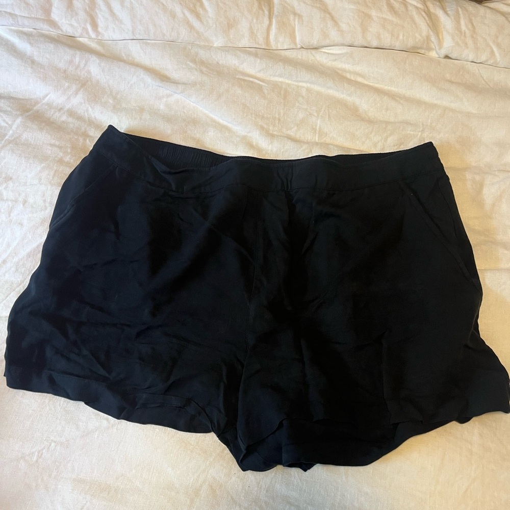 Old Navy Women's Black Playa Shorts